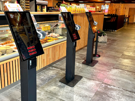 Mise en place de bornes de commande RESTOMAX dans une friterie