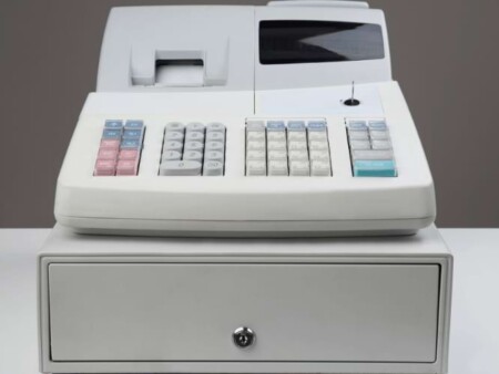 Caisse enregistreuse - centralisation des informations