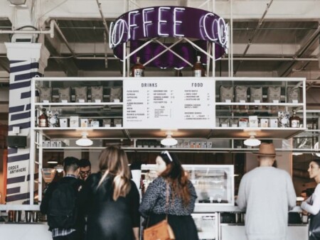 caisse enregistreuse et l'accompagnement clients